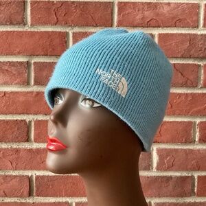 North Face Beanie Embroidered Logo O/S NWOT Made in Canada